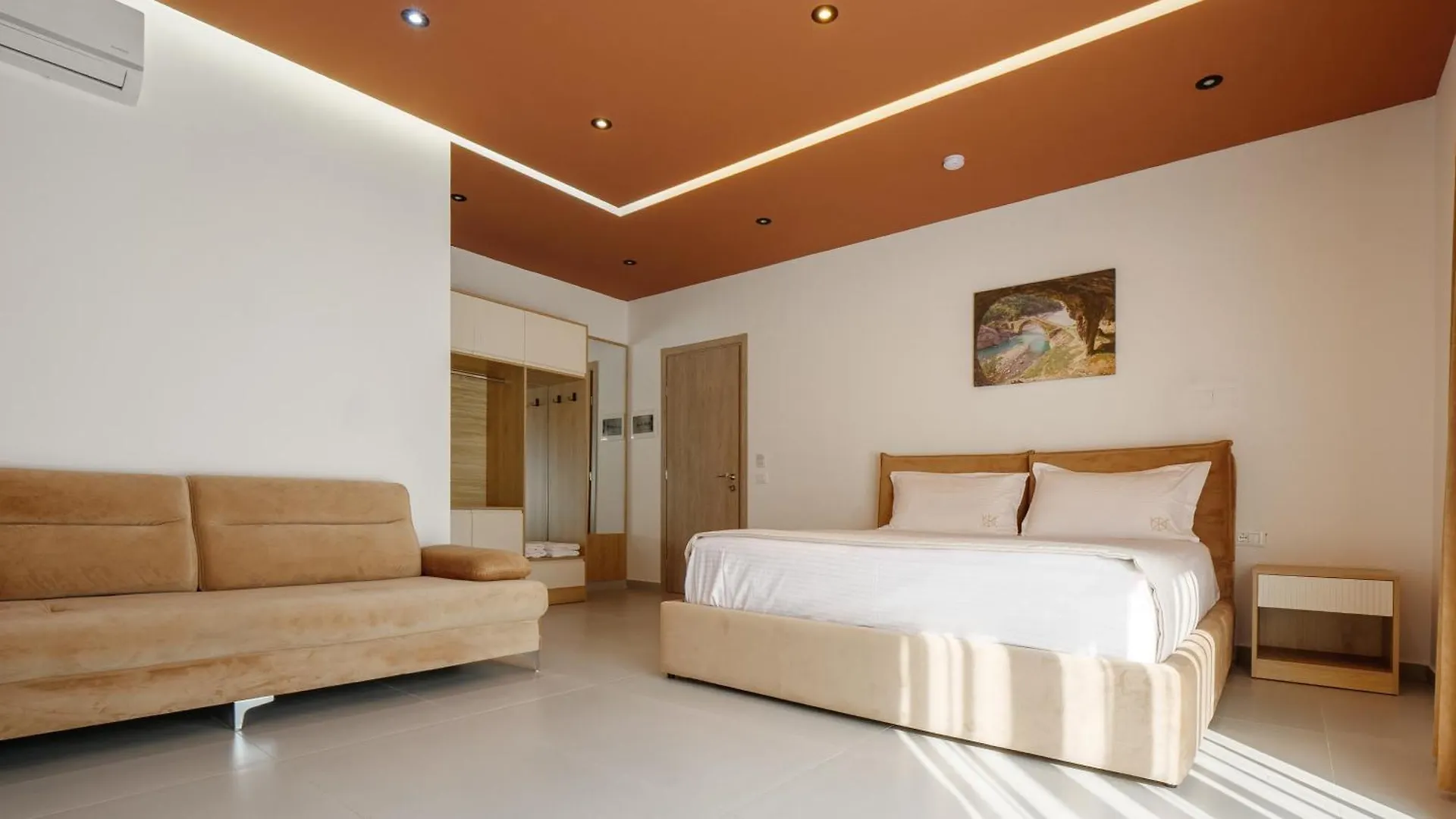 Kronos Hotel Sarandë
