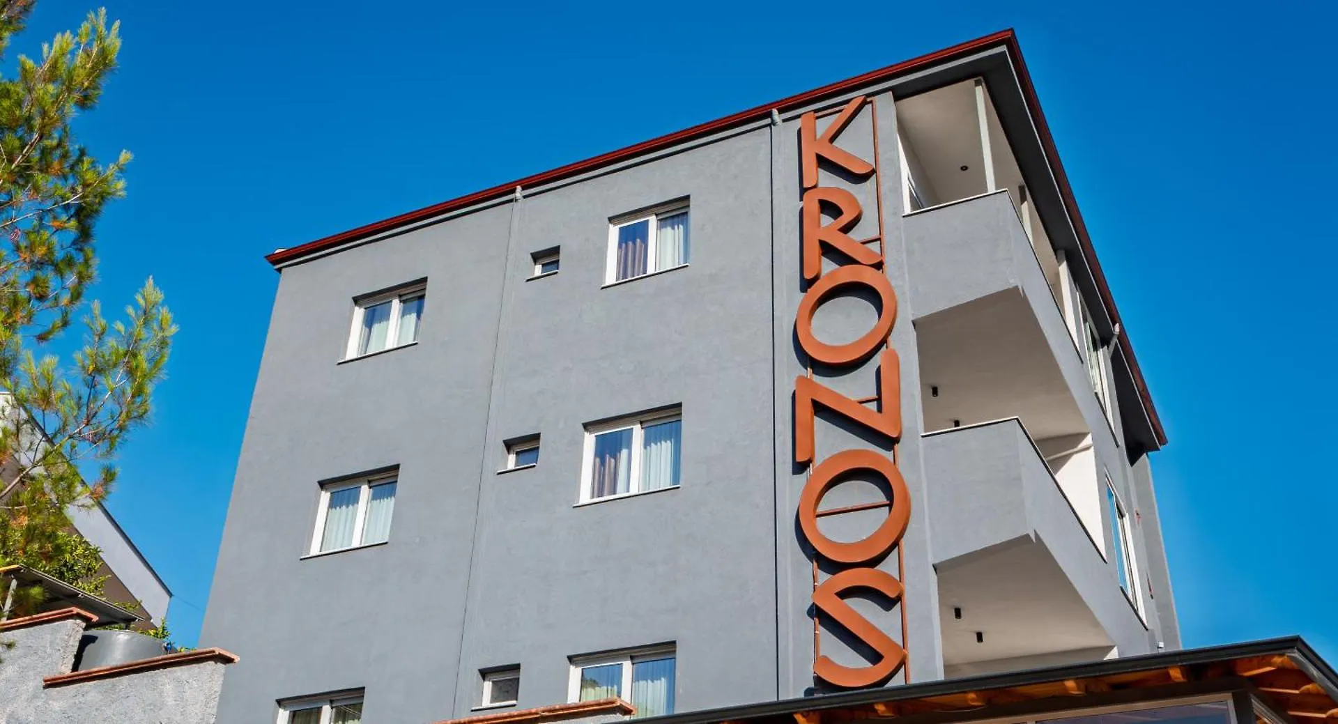 Kronos Hotel Sarandë